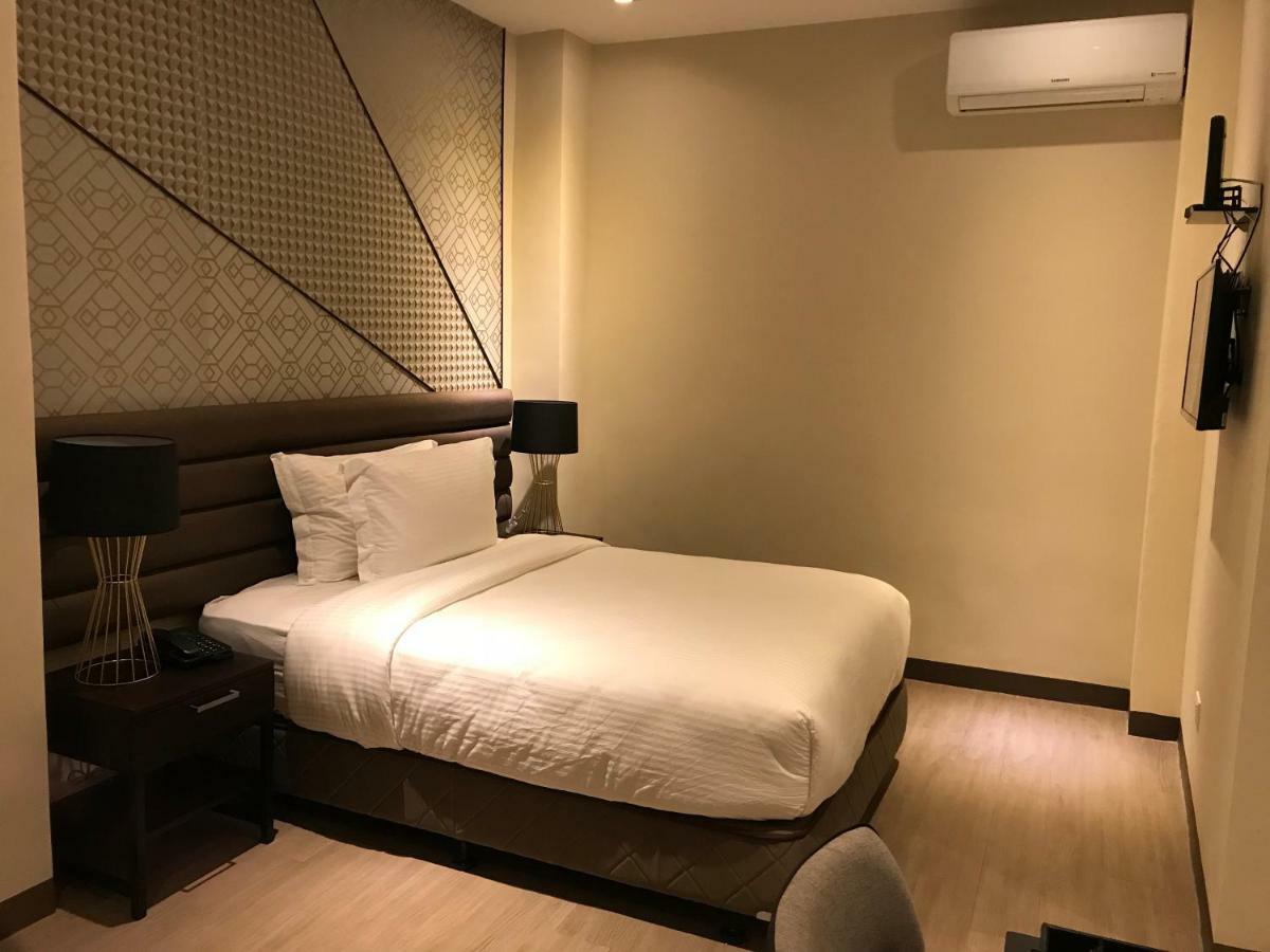 Pasig City Maxx Hotel Ortigas מראה חיצוני תמונה