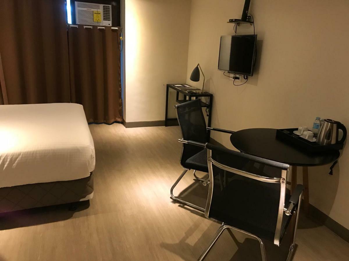 Pasig City Maxx Hotel Ortigas מראה חיצוני תמונה